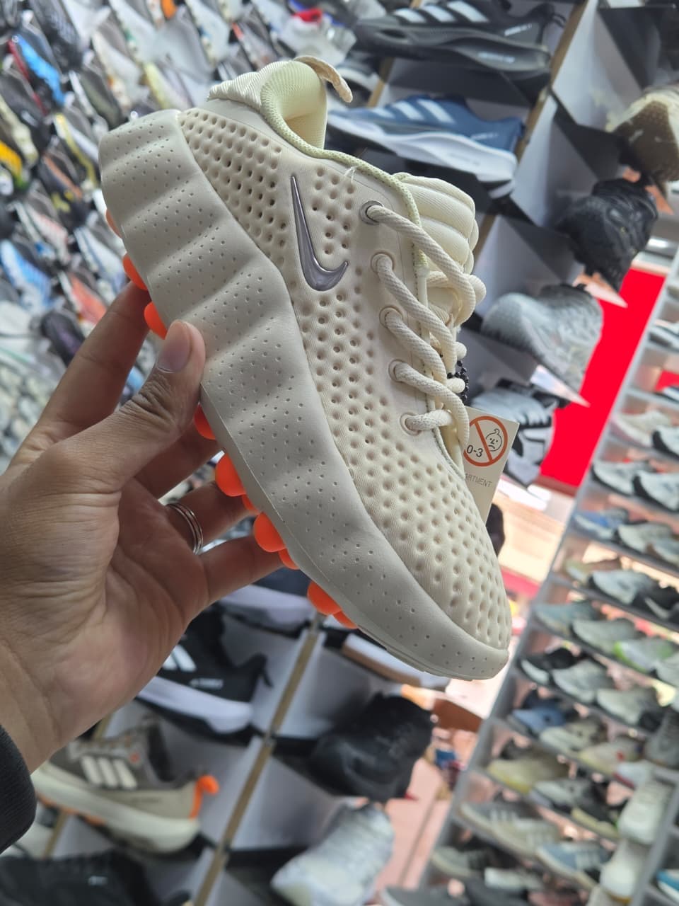 Nike Mind 001 Beige